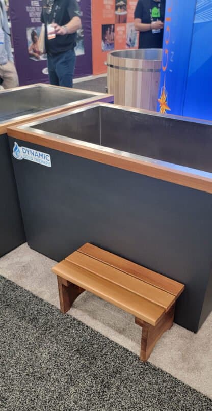 Dynamic Cold Therapy XL Cuboid Cold Plunge Tub - photo 7 of 7