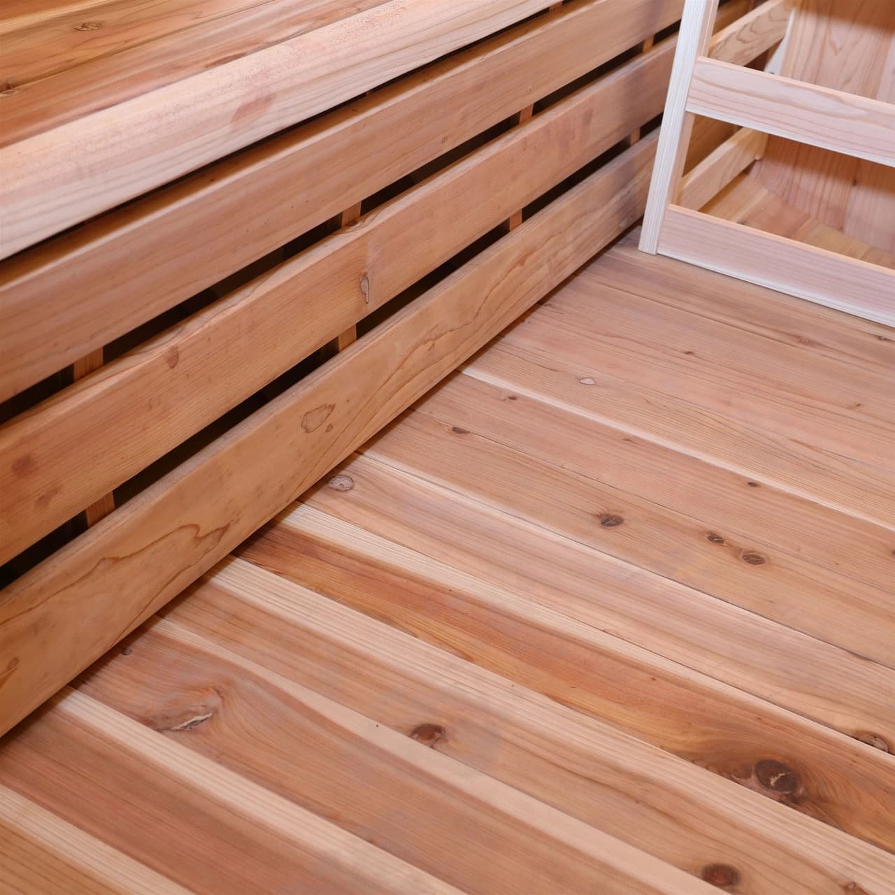 Aleko 6 Person 6 kW Rustic Cedar Shingle Outdoor Barrel Sauna - Image 9