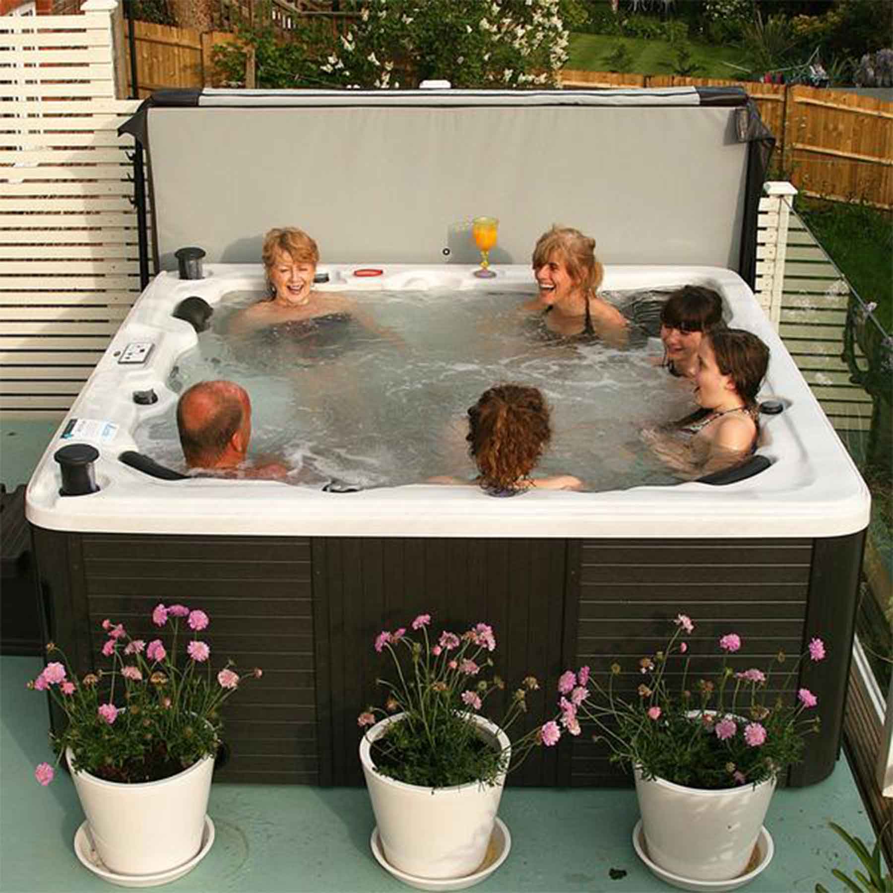 Canadian Spa Toronto 5-6 Person 44 Jetted 5.5 kW Spa Pool - Image 4