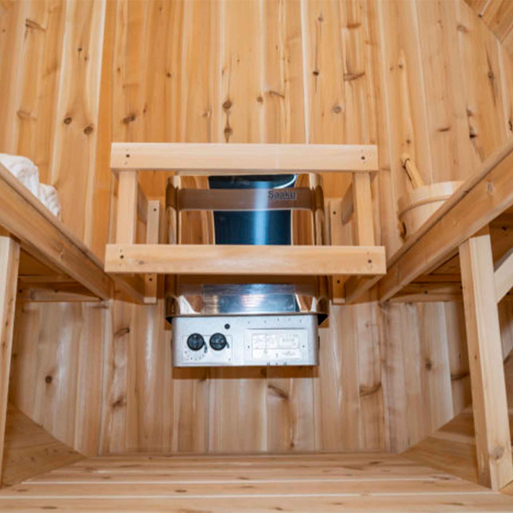 Dundalk CTC Harmony 4 Person 6 kW White Cedar Barrel Sauna - Image 15