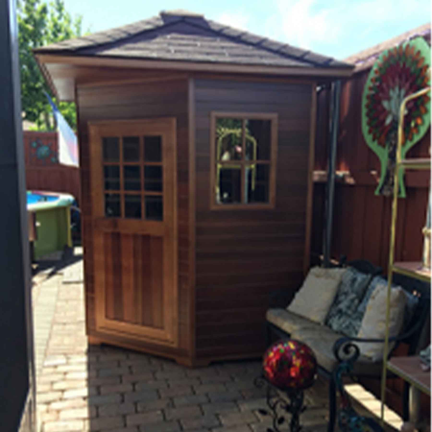 Enlighten Sierra 4C Space-saving Corner Low EMF Outdoor Infrared Sauna - Image 9