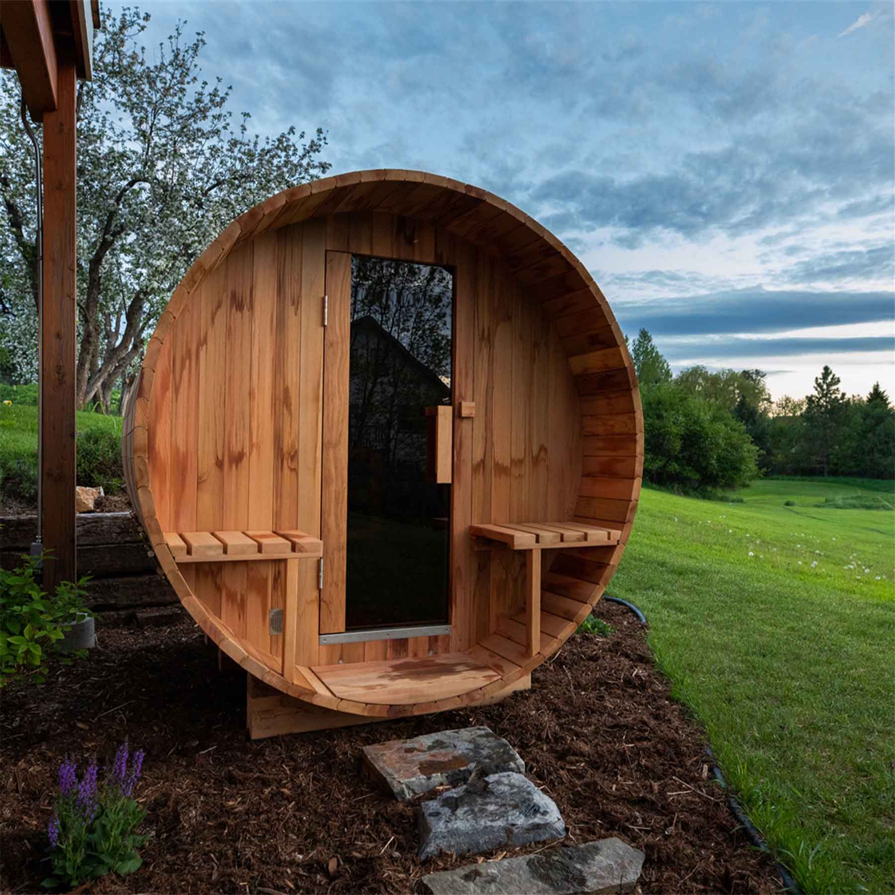 Aleko 8 Person 9 kW Red Cedar Outdoor and Indoor Barrel Sauna - Image 4